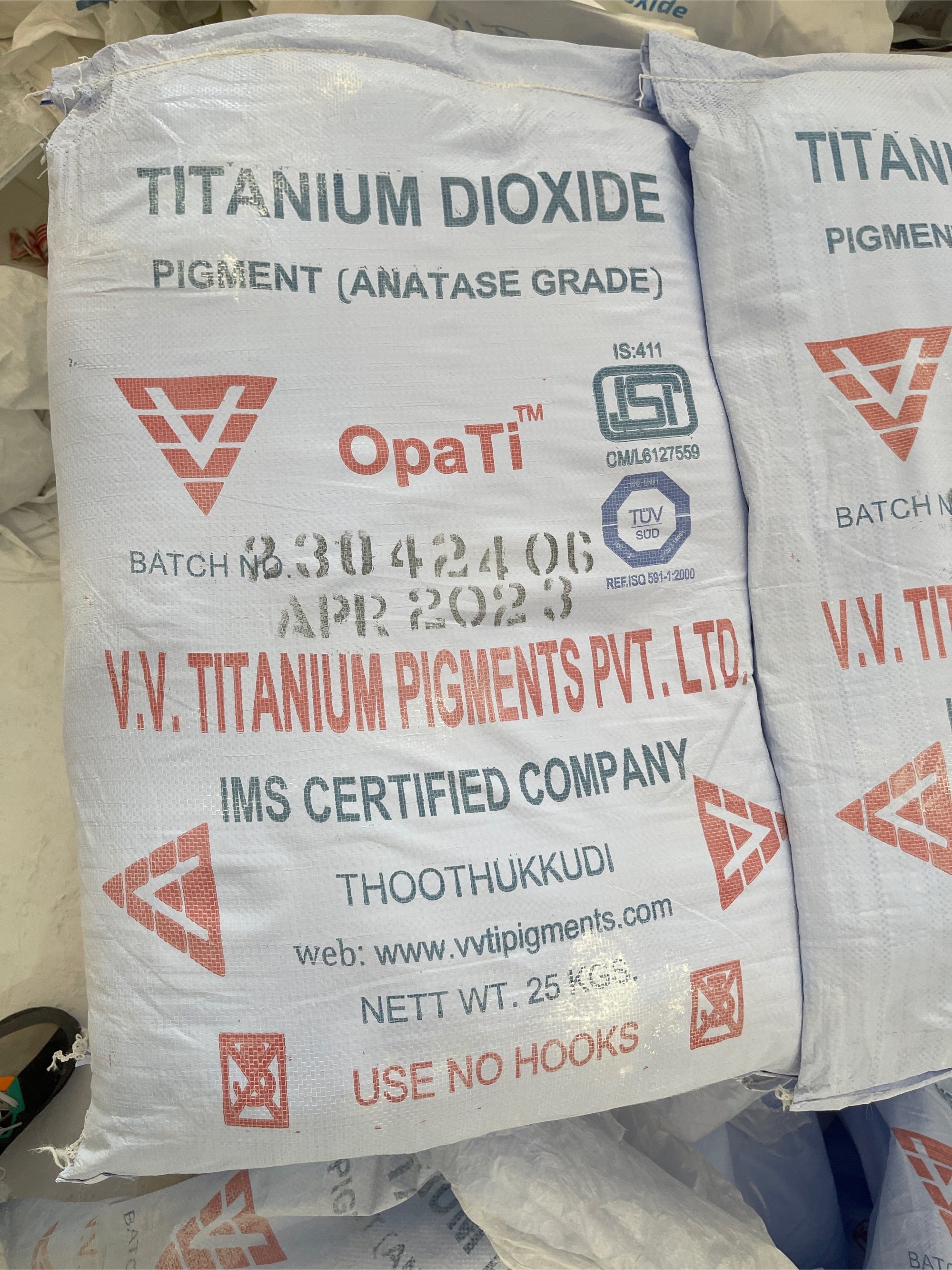 Titanium Dioxide Opati Application: Plastic