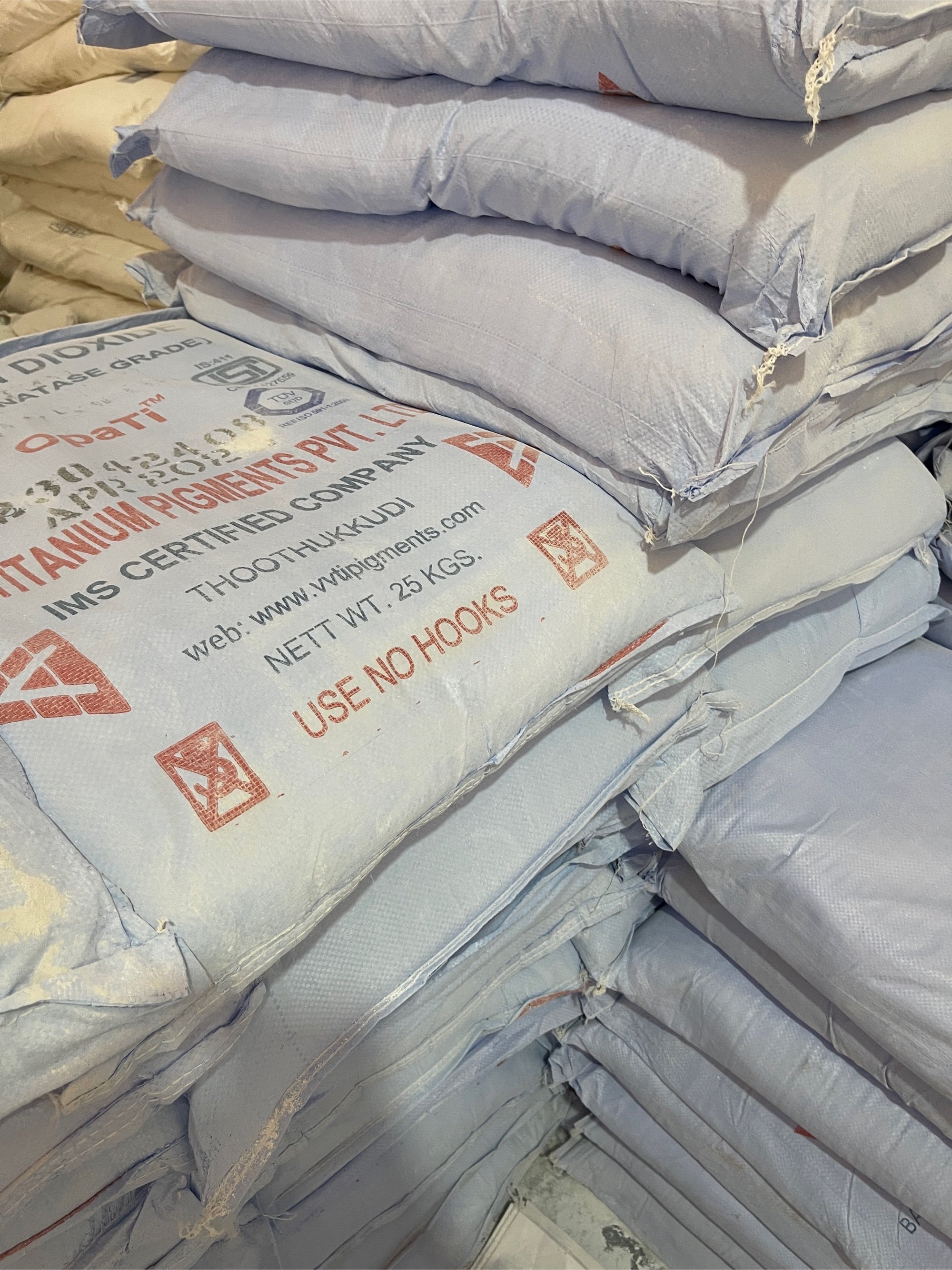 Titanium Dioxide Opati Application: Plastic