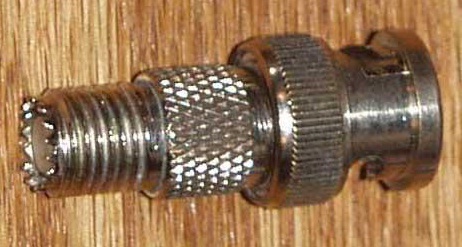 बीएनसी पुरुष से मिनीयूएचएफ महिला एडाप्टर