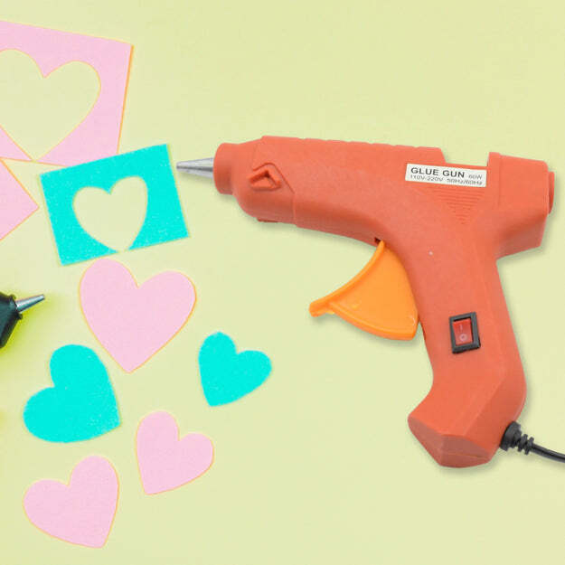 Professional 60 Watt With 5 Pcs Hot Melt Glue Stick And On/off Switch Electric Tool Hot Melt Glue Gun For Multi Use1 Pc