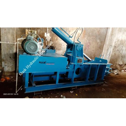 Blue Small Hydraulic Scrap Baling Press