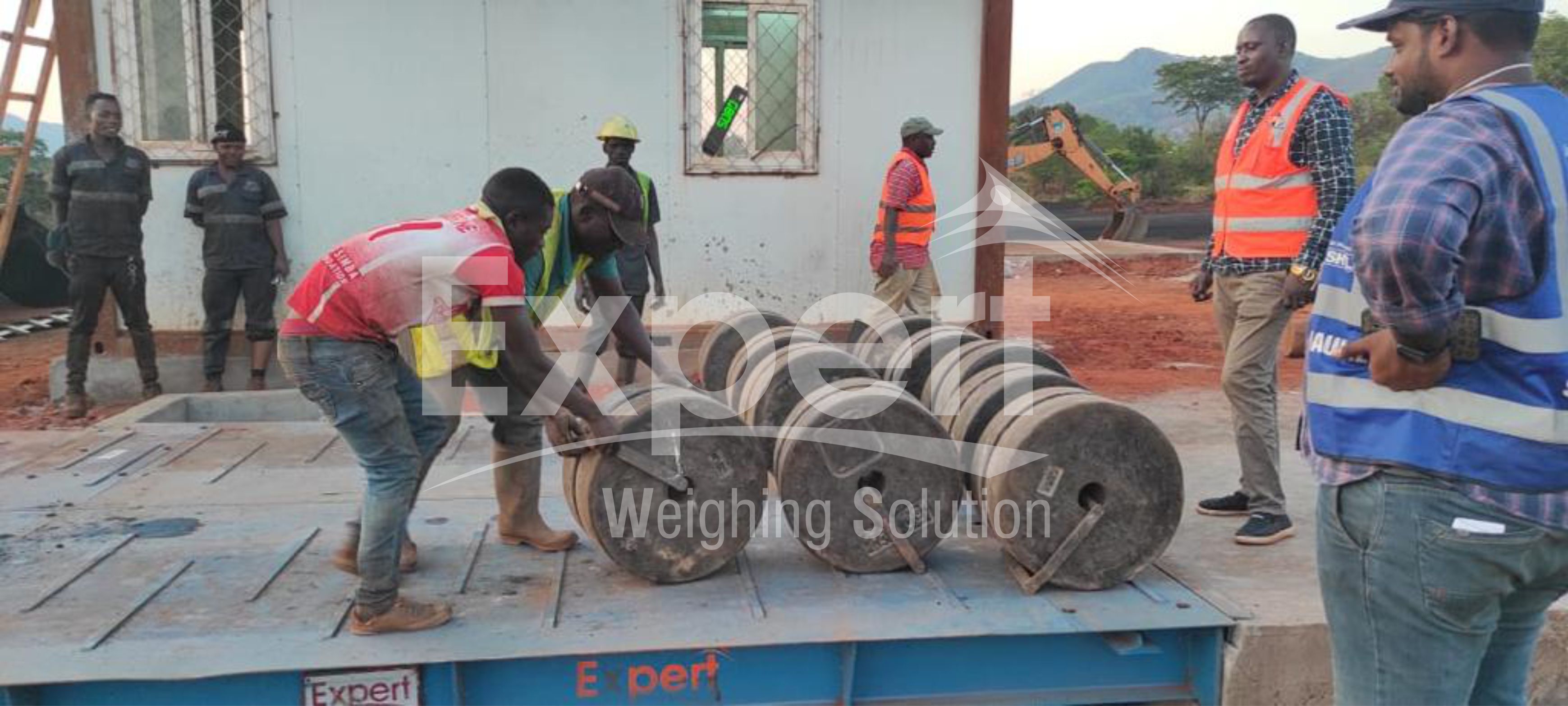 Multi Axle Weighbridge - Accuracy: 1 %