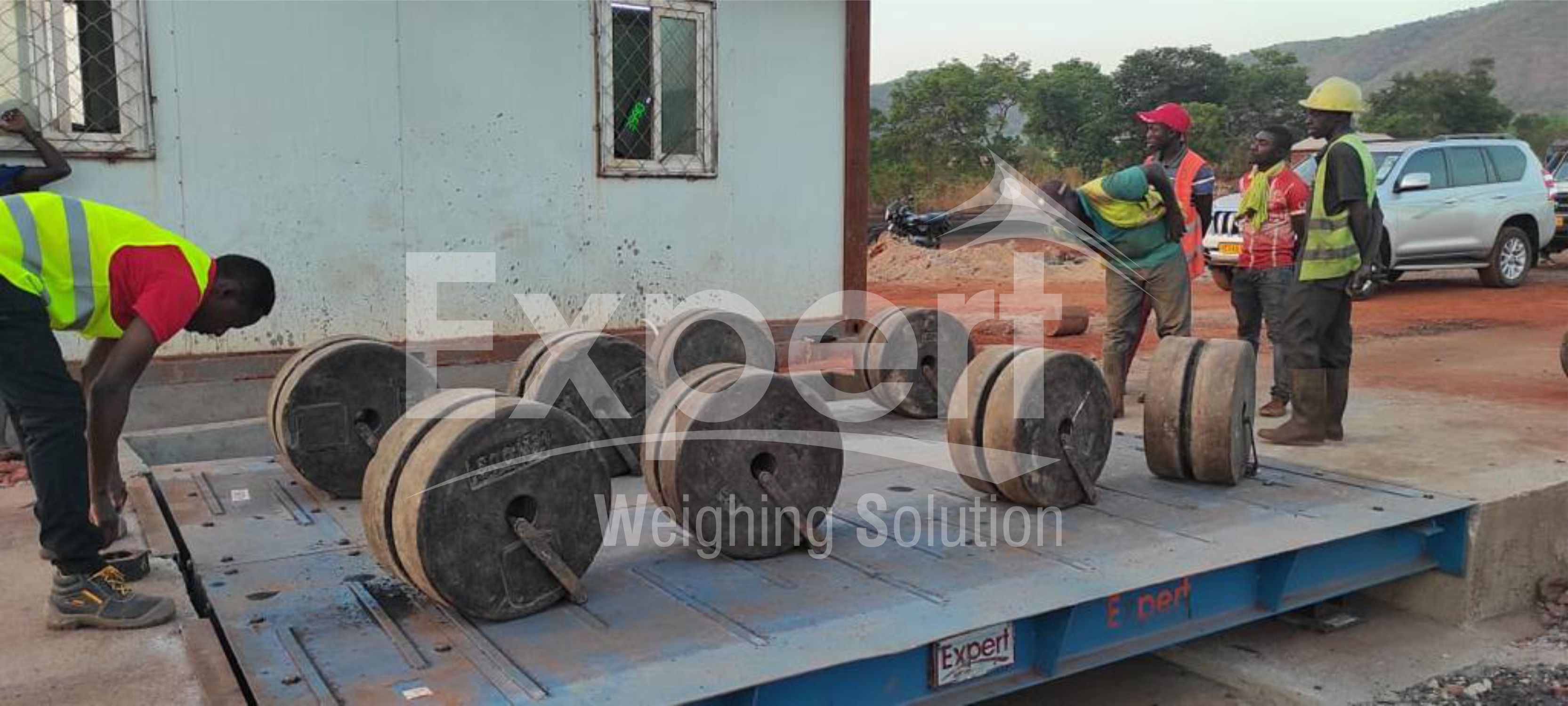 Multi Axle Weighbridge - Accuracy: 1 %