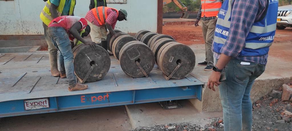 Multi Axle Weighbridge - Accuracy: 1 %
