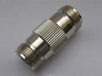 एन महिला से एन महिला एडाप्टर 6 गीगाहर्ट्ज़ करंट: 50 ओम (ओम)