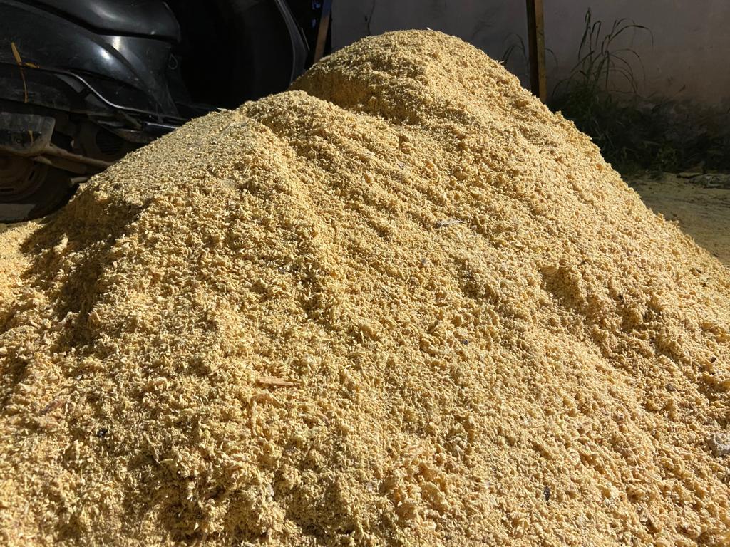 Wood Saw Dust Making Machine - Automatic Grade: Semi-automatic