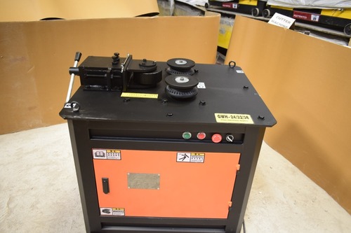 स्पायरल बार बेंडिंग मशीन GWH-32