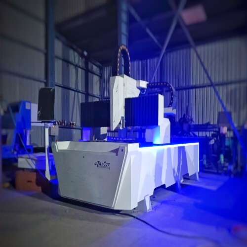 Cnc Laser Sheet Metal Cutting Machine - 1550x3100 Mm, White, Fiber Laser With Air Cooling System | High Precision, Semi-automatic Operation, 3000 Mm/m Cutting Speed, 2-year Warranty