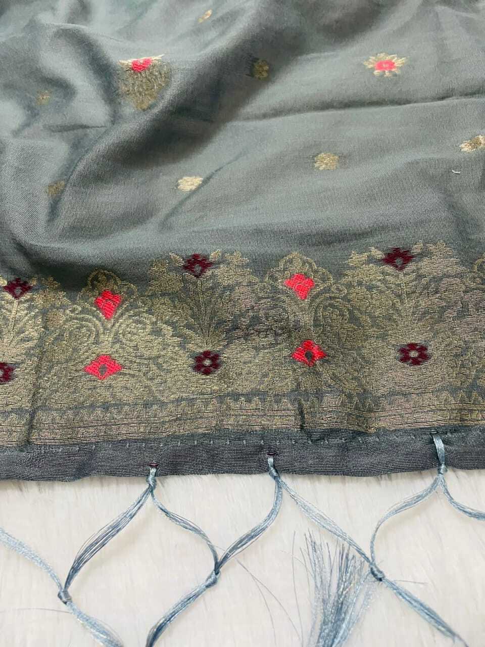 Grey Banarasi Cotton Dupatta 1