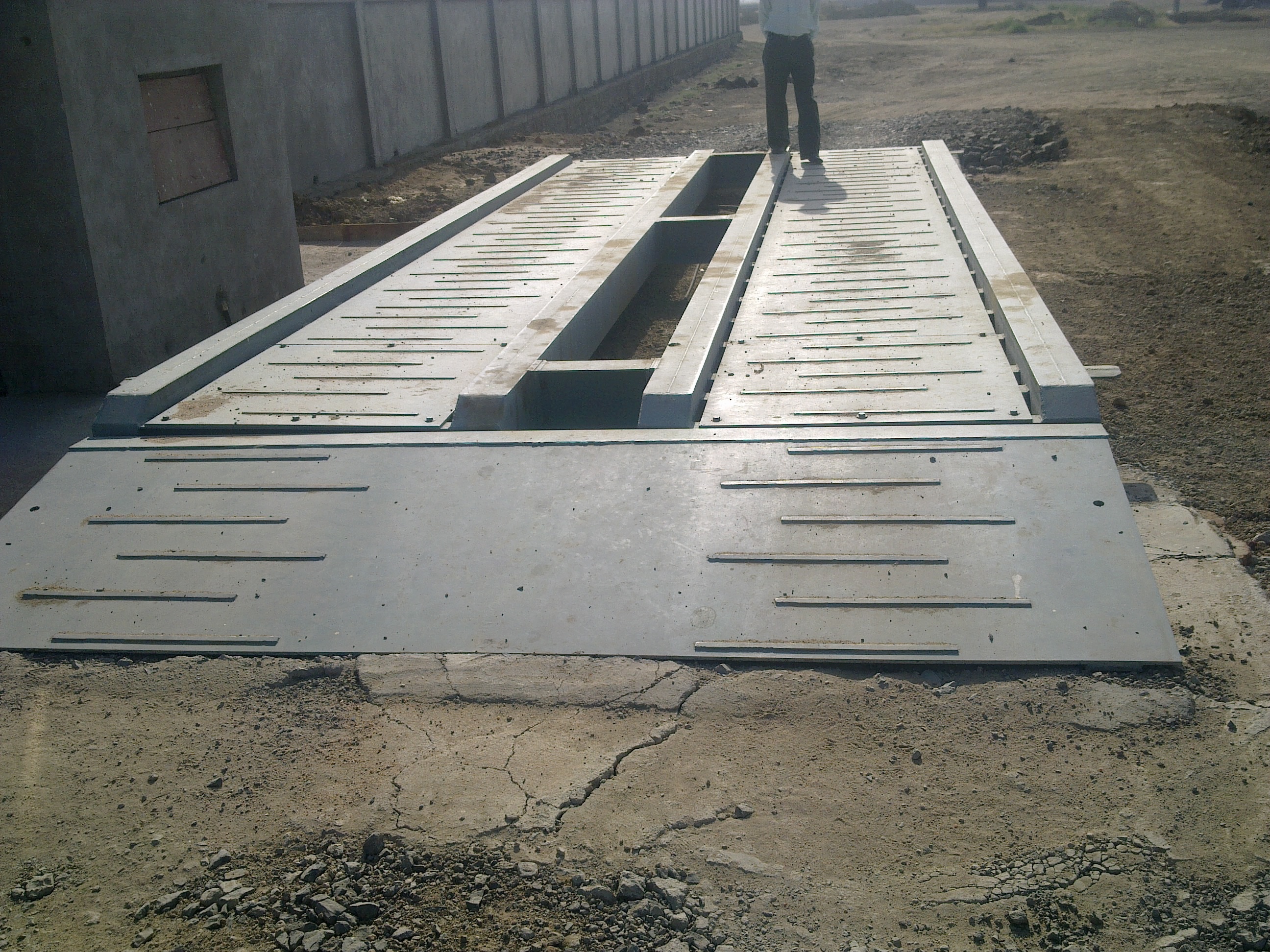 Electronic Mobile Weighbridge - Accuracy: 1 %