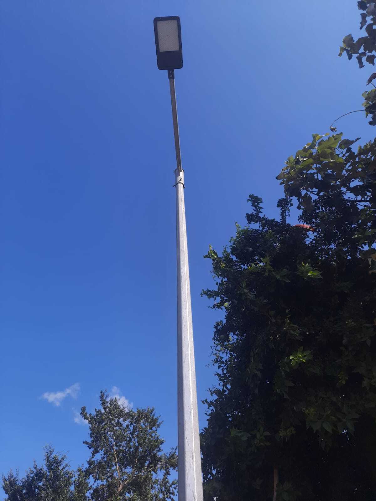 Octagonal Pole - Hot Dip Galvanized, 7 Mtr Height, 70mm Top Diameter, 130mm Bottom Diameter, 3mm Thickness, Base Plate 200x200x12mm, M-16 Foundation Bolt Set With Double Nuts And Washers | 40 Year Warranty, 45 Kg Weight