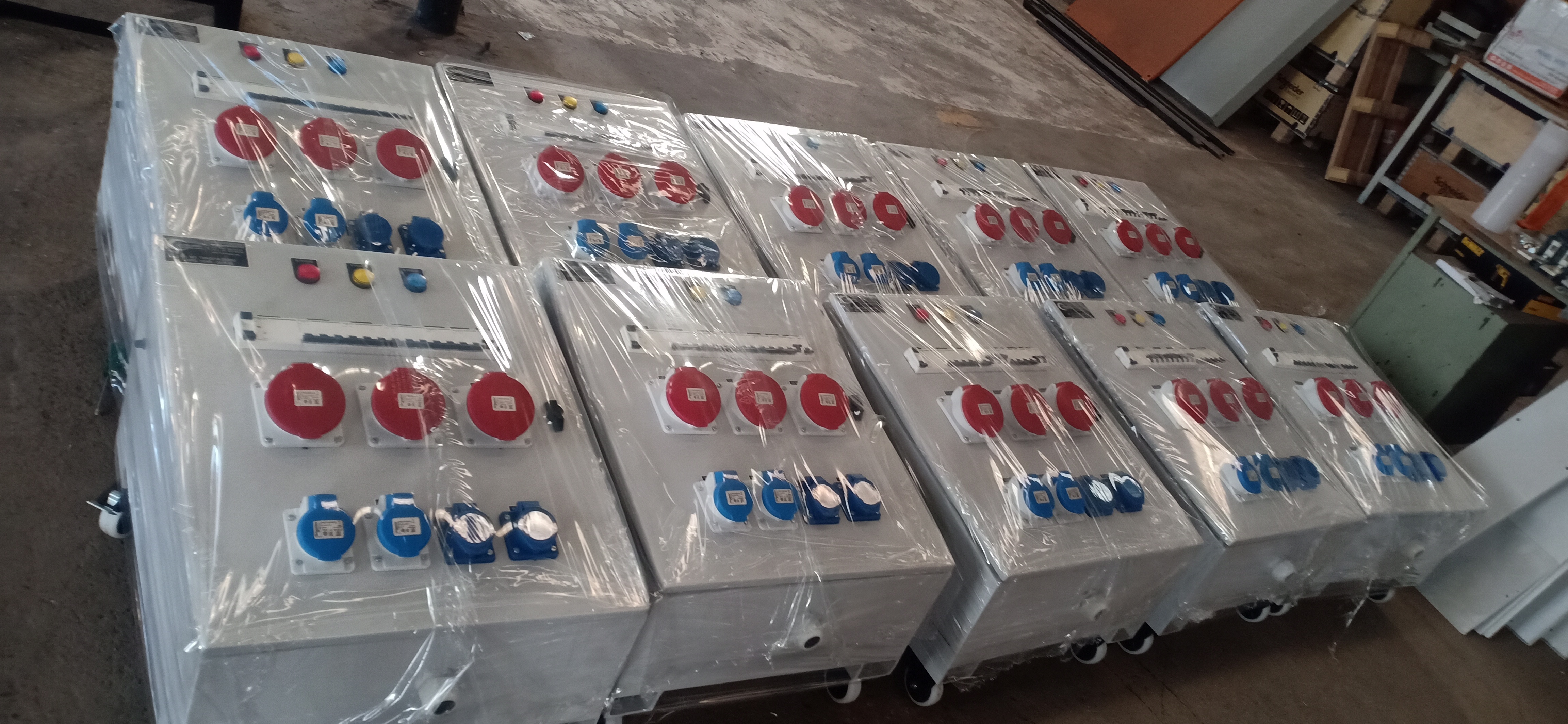 Power Distribution Panel - Metal Base, 2 Mm Thickness | Rated Voltage 230-500v, Painted White Surface, One Year Warranty