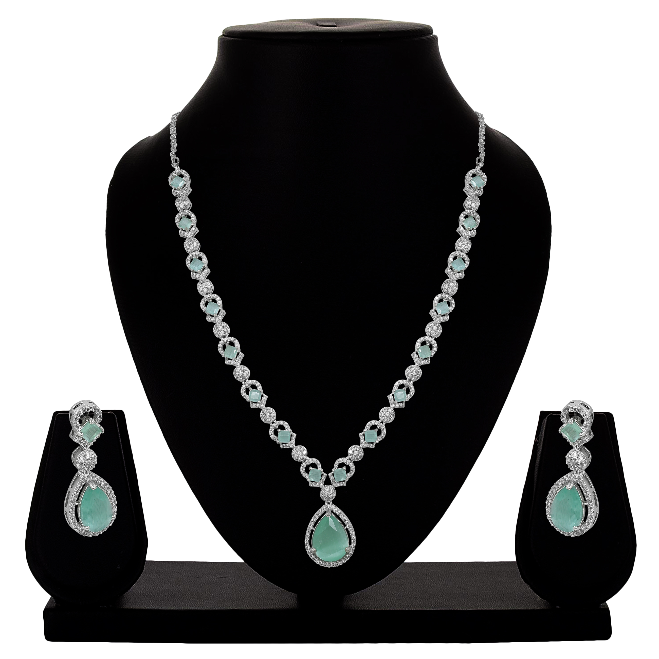Minted Elegance Ad Necklace Set - Color: Silver