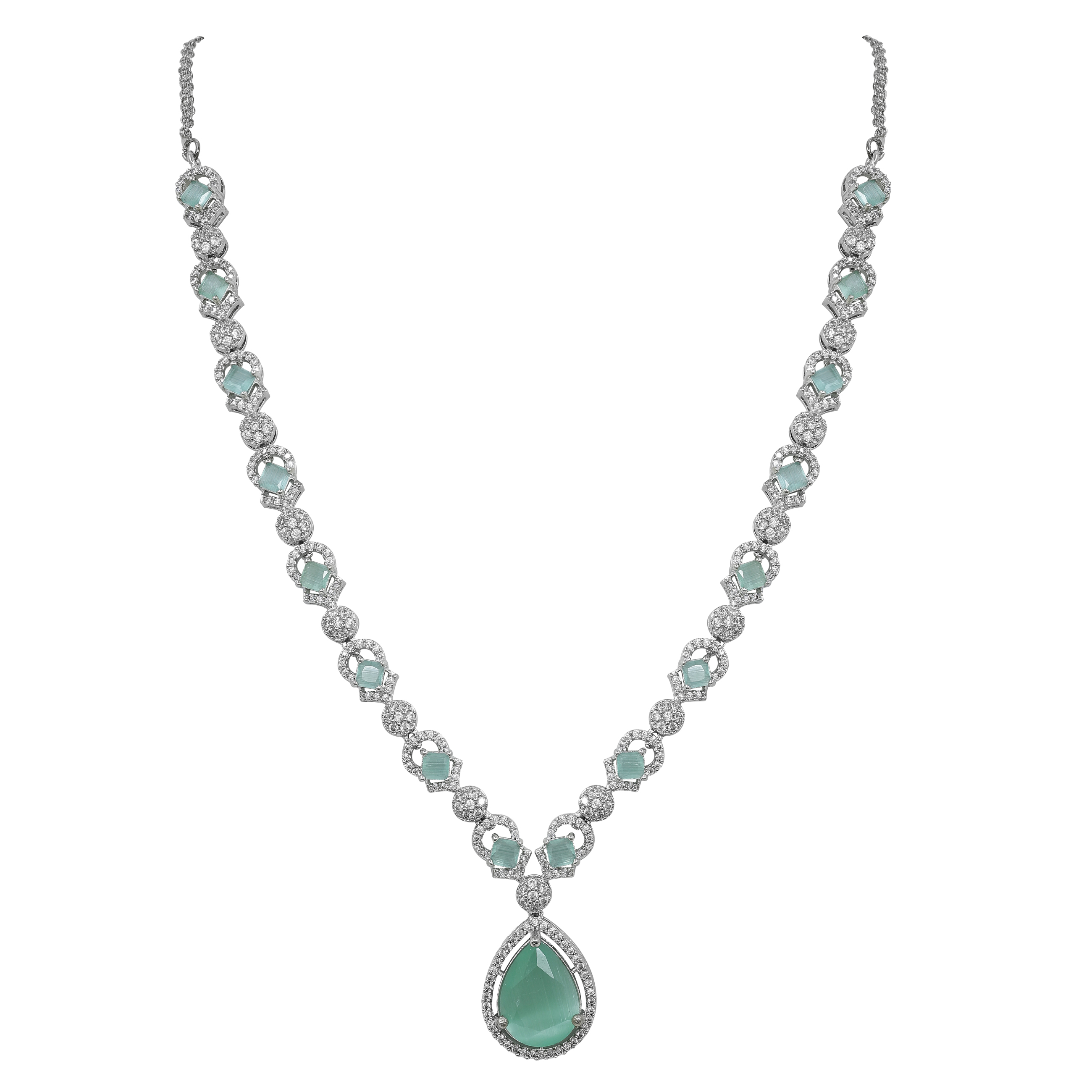 Minted Elegance Ad Necklace Set - Color: Silver
