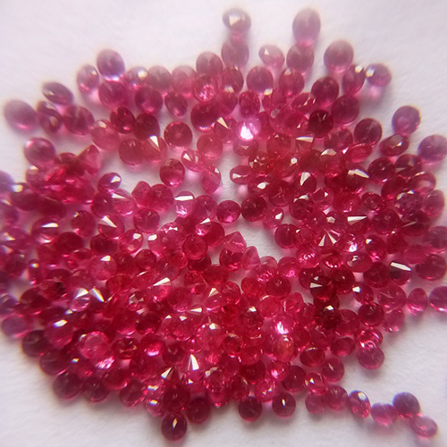 3Mm Diamond Cut Round Ruby Gemstone Size: Customized