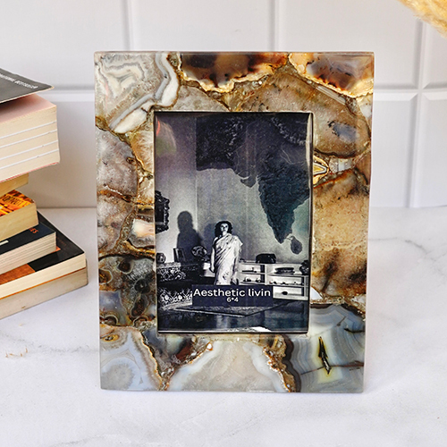 Polishing Grey Agate Photo Frames