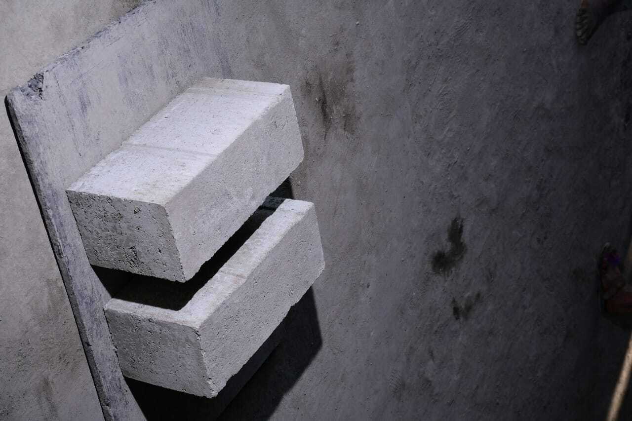 Eco Concrete Block - Cement Type: Common Cement