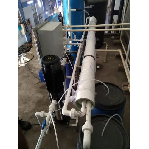 300 LPH RO संयंत्र