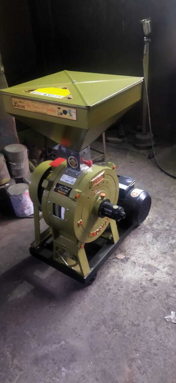 14 Inch Regular Flour Mill Machine - Capacity: 35-45 Kg/hr Kg/hr