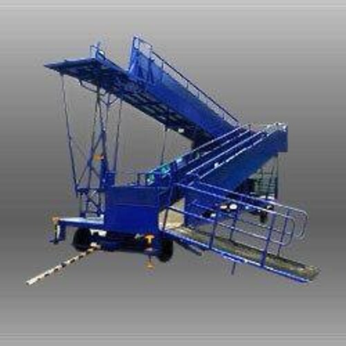 Passenger Boarding Ramp - Structure: Belt