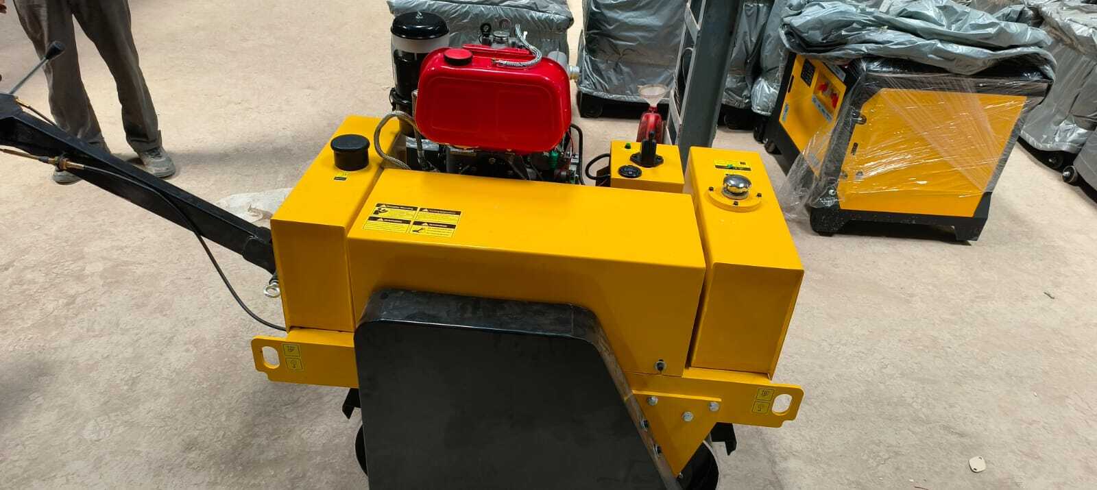 Walk Behind Roller Yh600 - Color: Yellow