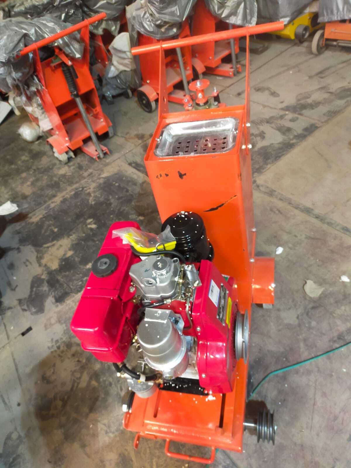 Concrete Cutter Q500a - Color: Red