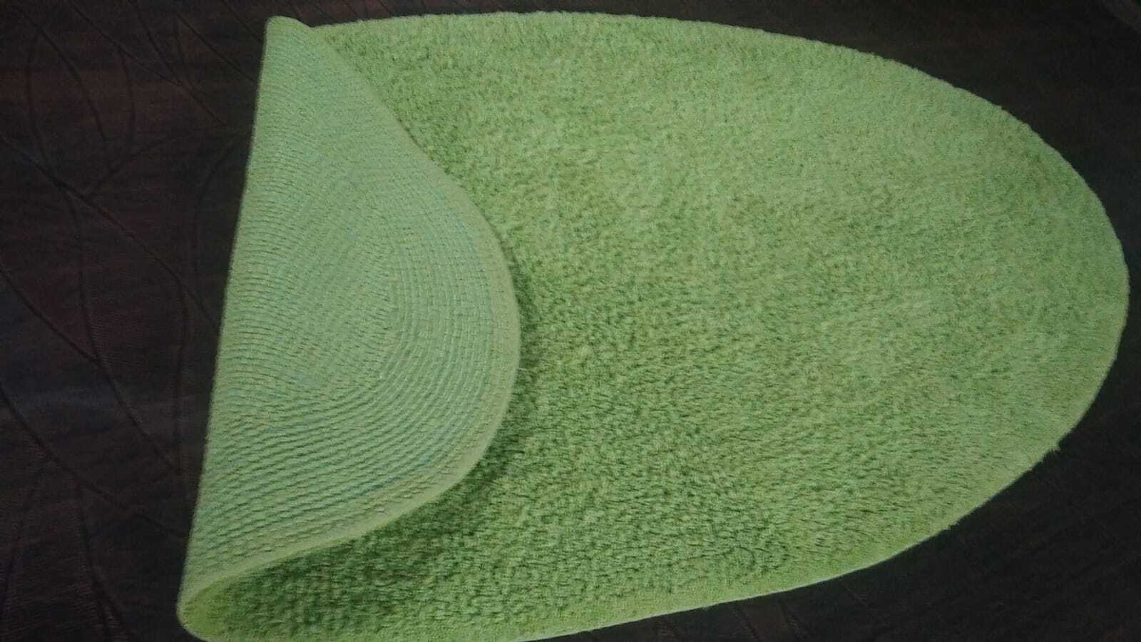 Cotton Runner Oval Back Material: Canvas Latex