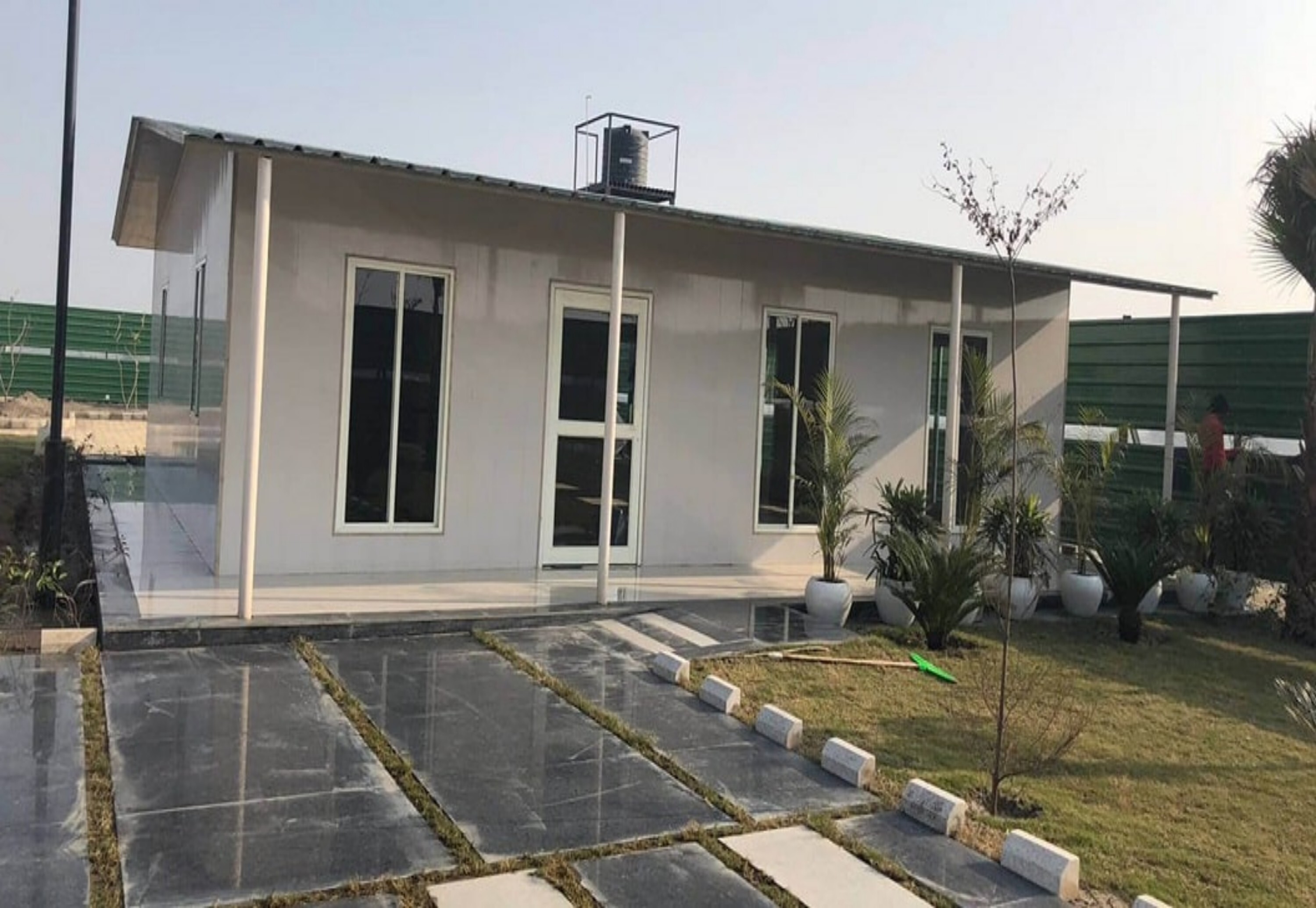 Portable Cabin - Container And Sandwich Panel Structure | Easily Assembled, Pvc Door, Guard Room And Office Use
