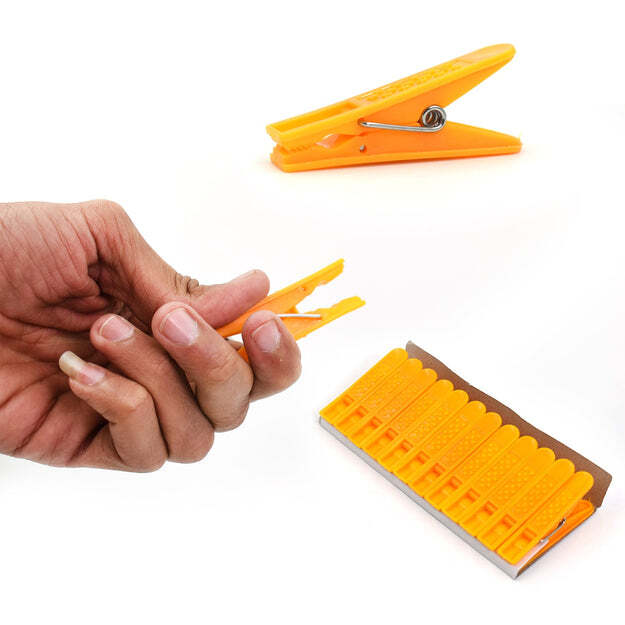 Set Cloth Clip Used - 12 Pc Set, Light Weight, Handy Design For Household & Office Use | Safe To Handle, Easy To Carry Everywhere