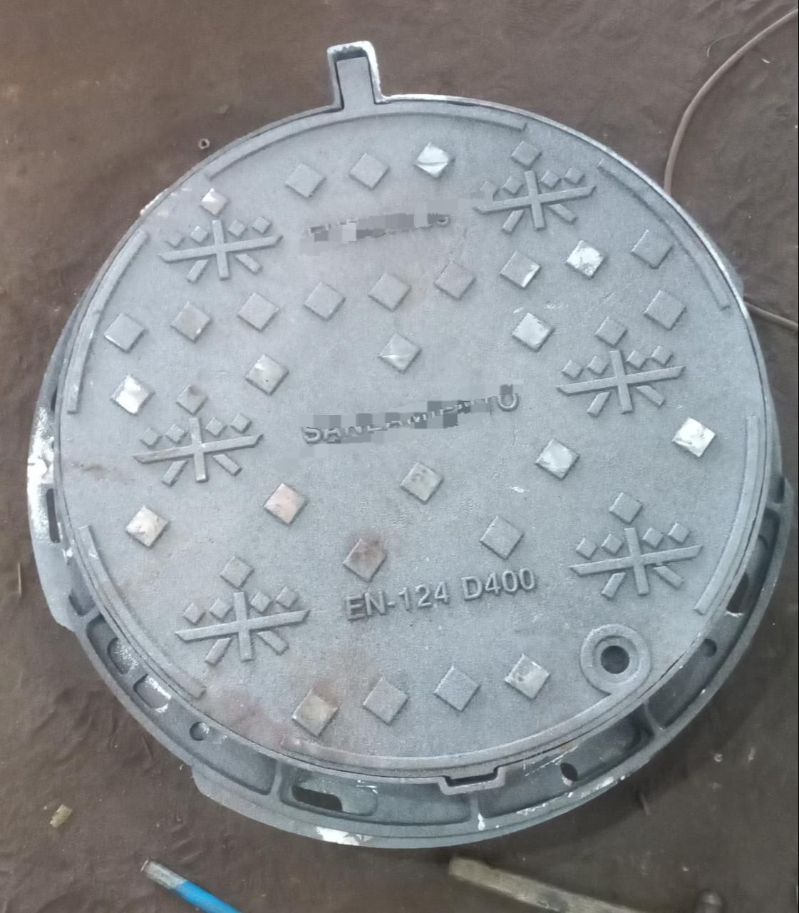 Round Manhole Covers - Ductile Iron 500/7, Lockable, Various Sizes And Load Capacities, Custom Dimensions