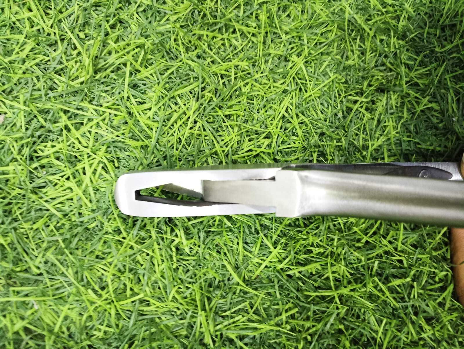Ear Notching Plier ( V Shape )