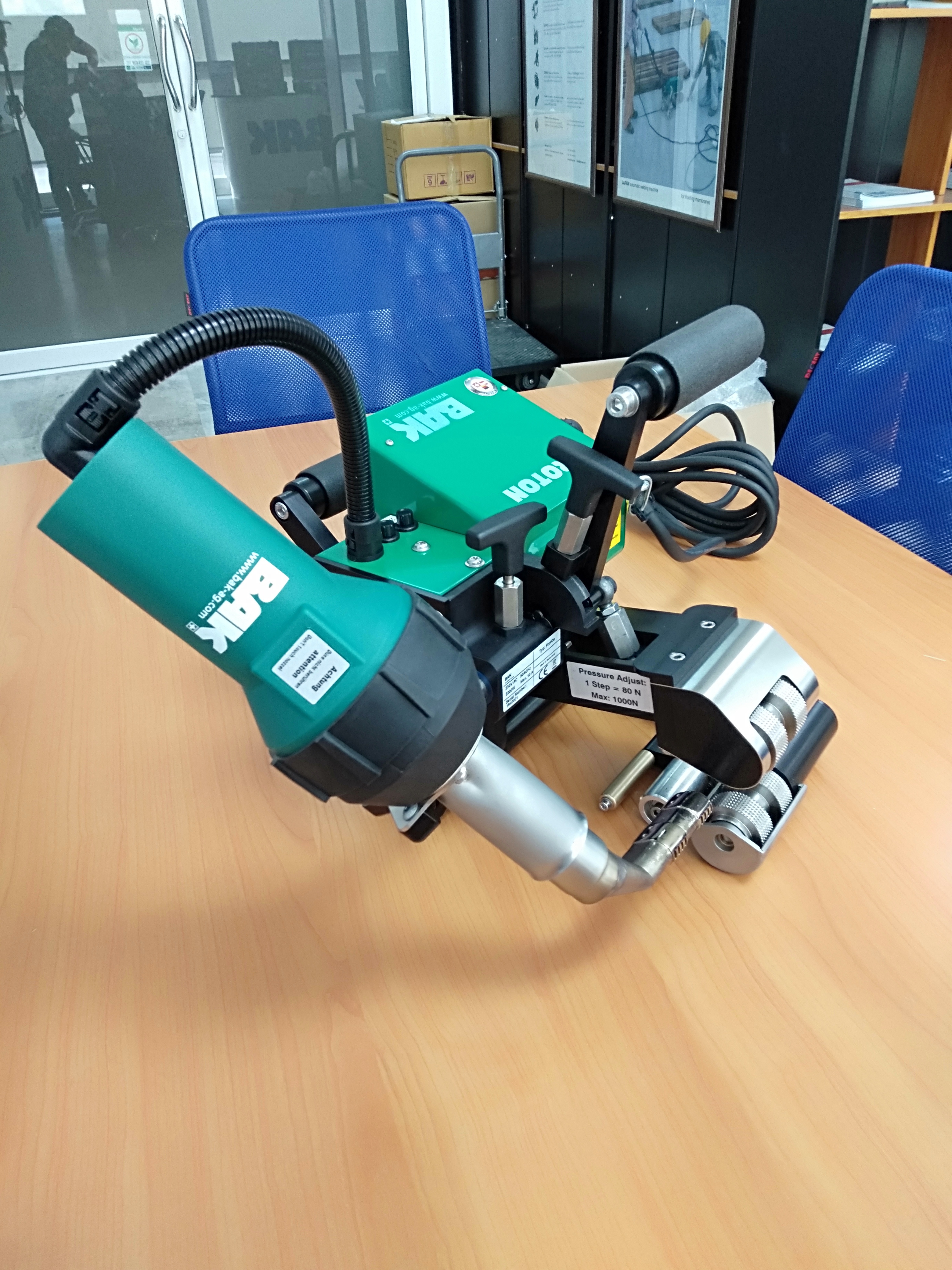 Bak Plastic Welding Machine - Automatic Grade: Semi-automatic