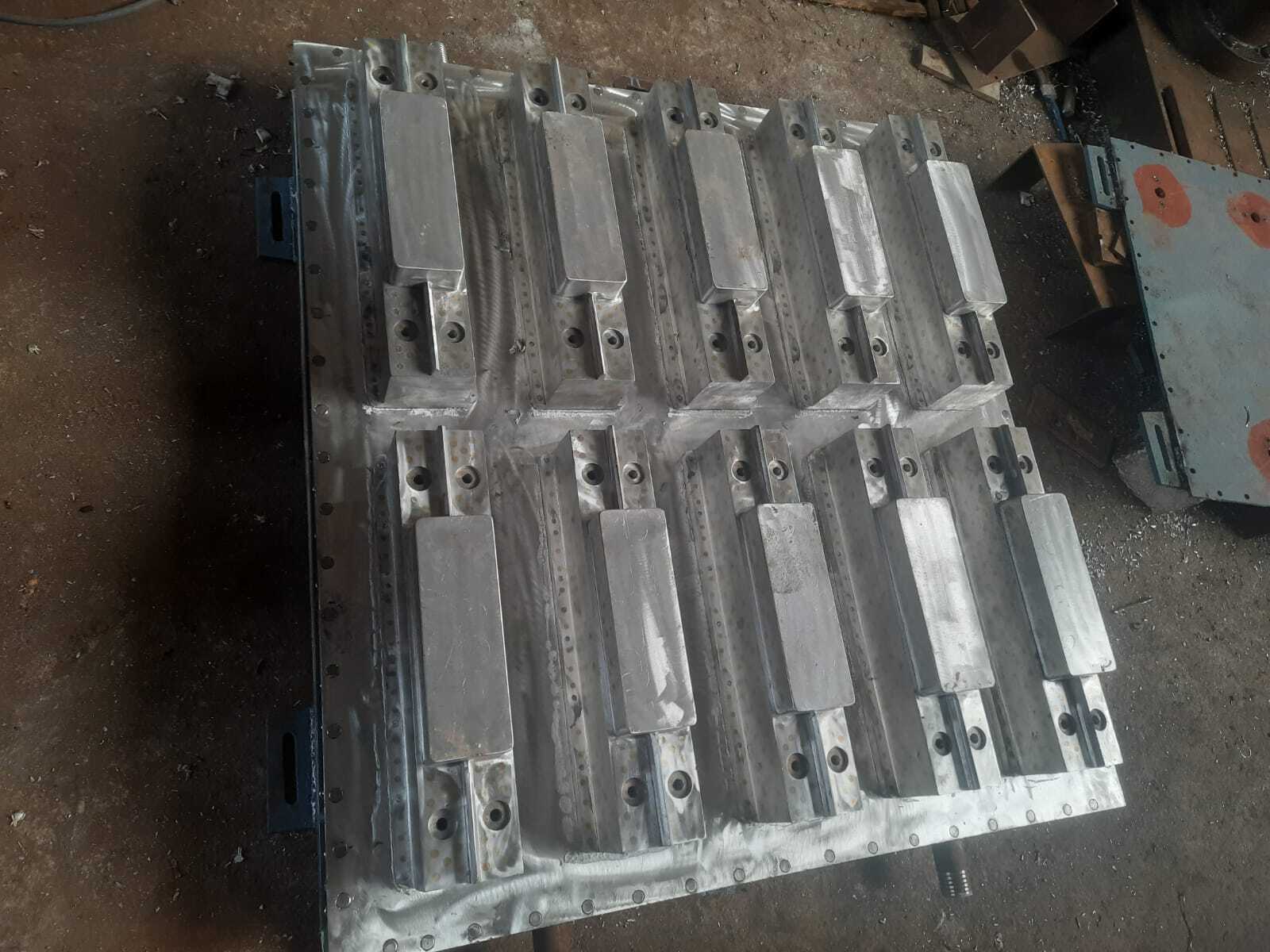 Eps Mould Corner Packaging - Cavity: 12