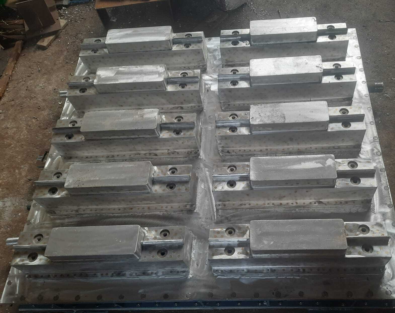 Eps Mould Corner Packaging - Cavity: 12