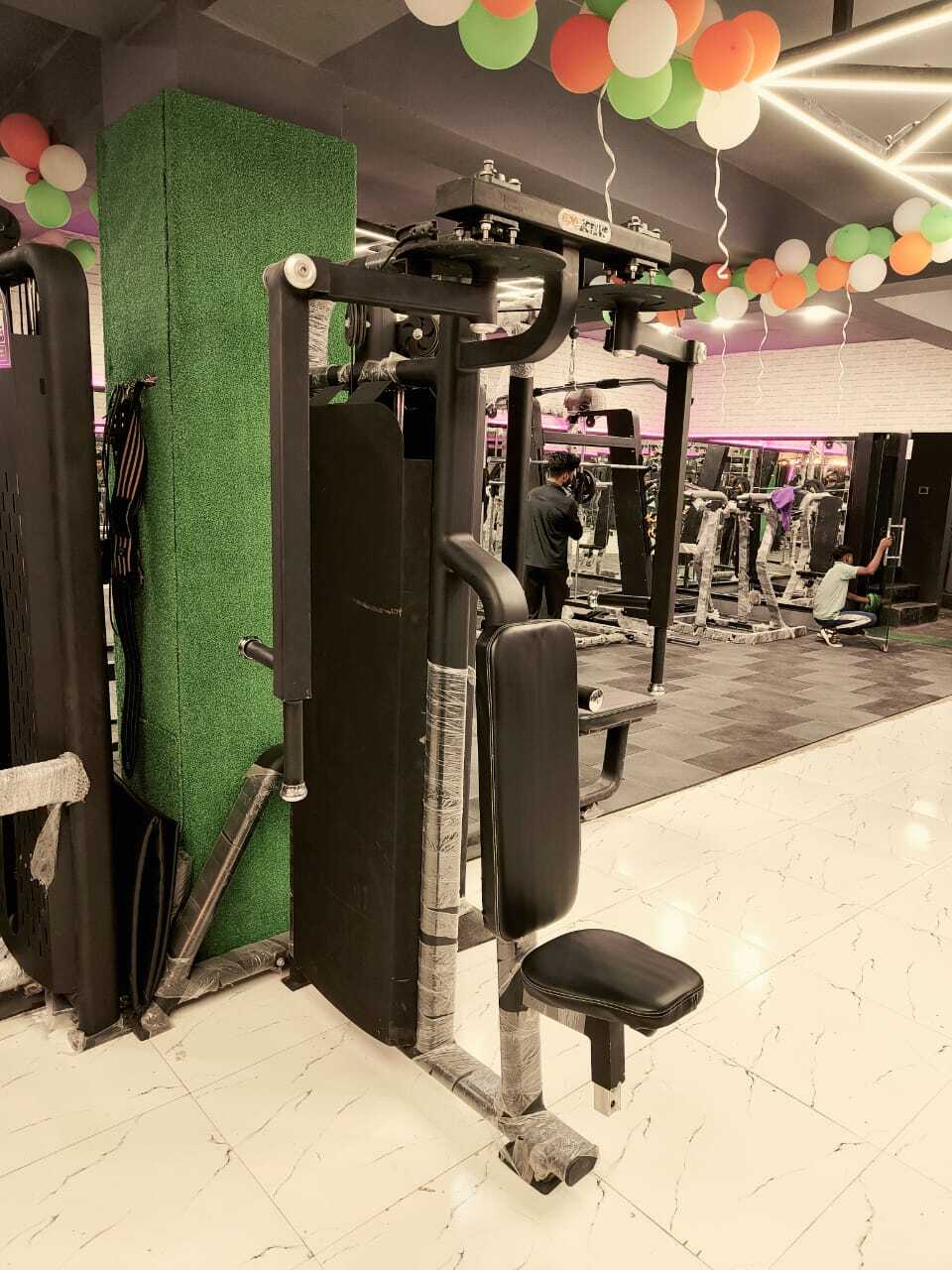 Pec Deck Fly Machine - Rectangular Or Oval 12 Gauge Apollo Isi Company Pipe, Soft Foam Technology Seat Cover For Comfortable Chest Workouts, Adjustable With Advanced Double Effect Welding Technology For Stability, Customized Warranty, 80 Kgs Weight Stick