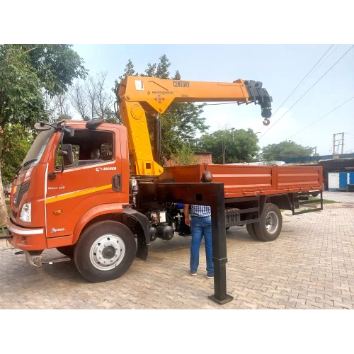 Stiff Boom Crane - Application: Workshop