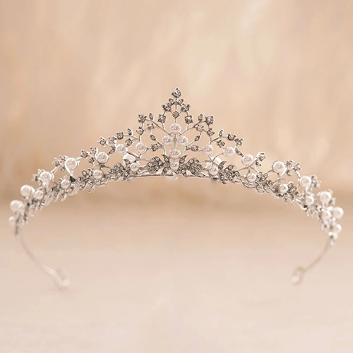 महिलाओं के आधुनिक ताज