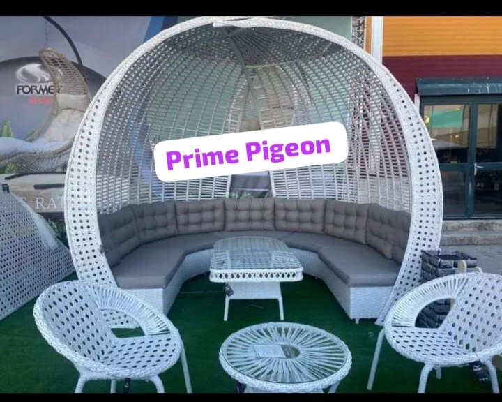 Round Daybed Application: Garden