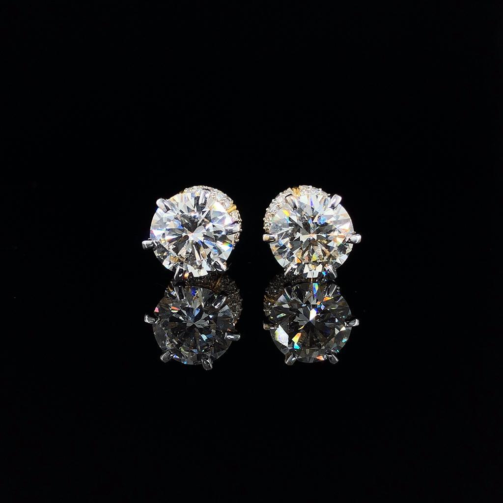 Diamond Stud - Diamond Cut: Excellent