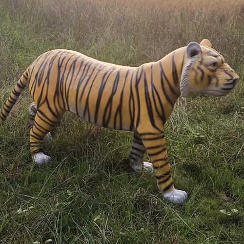 FRP टाइगर मूर्ति