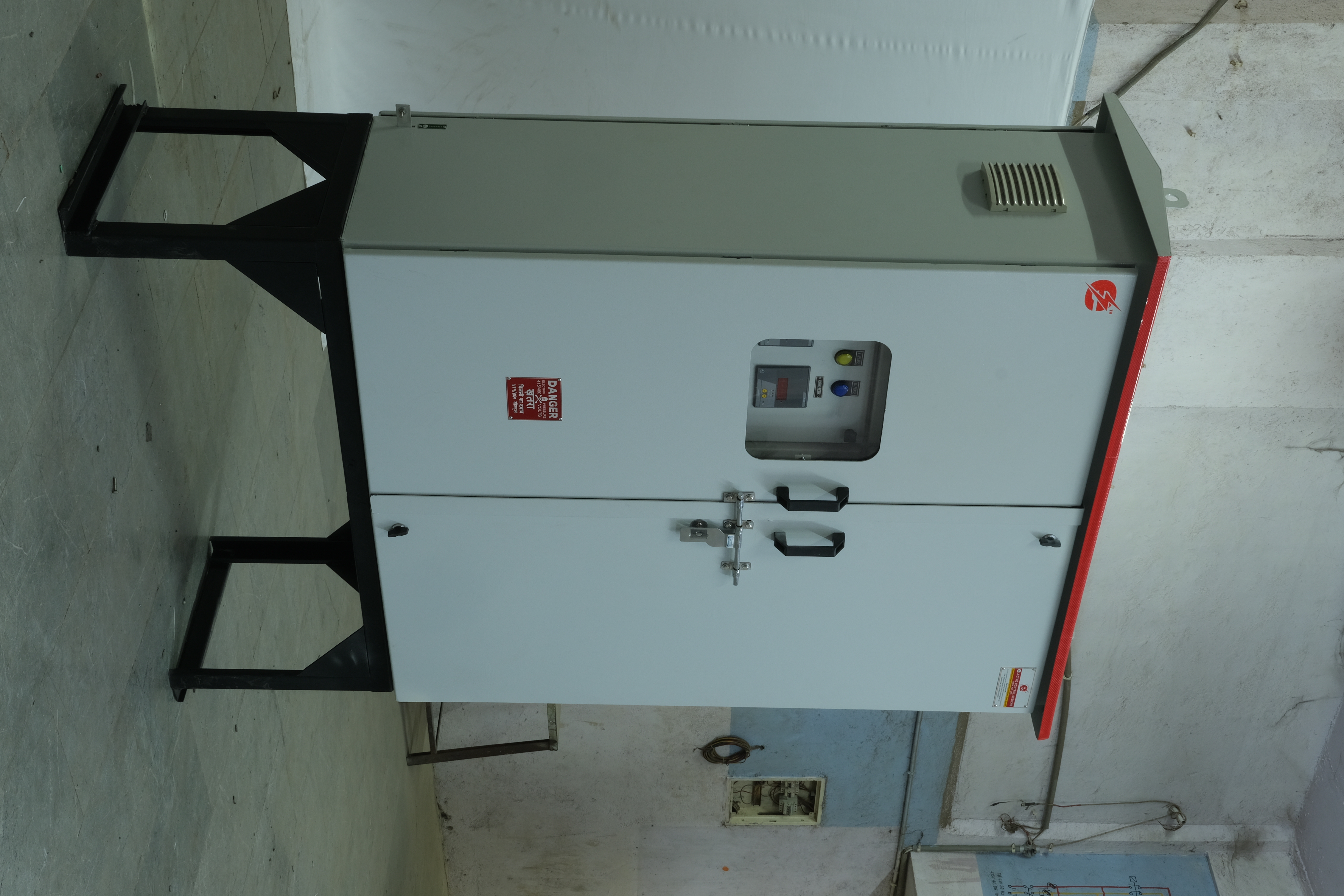 Outdoor Feeder Pillar Base Material: Mild Steel