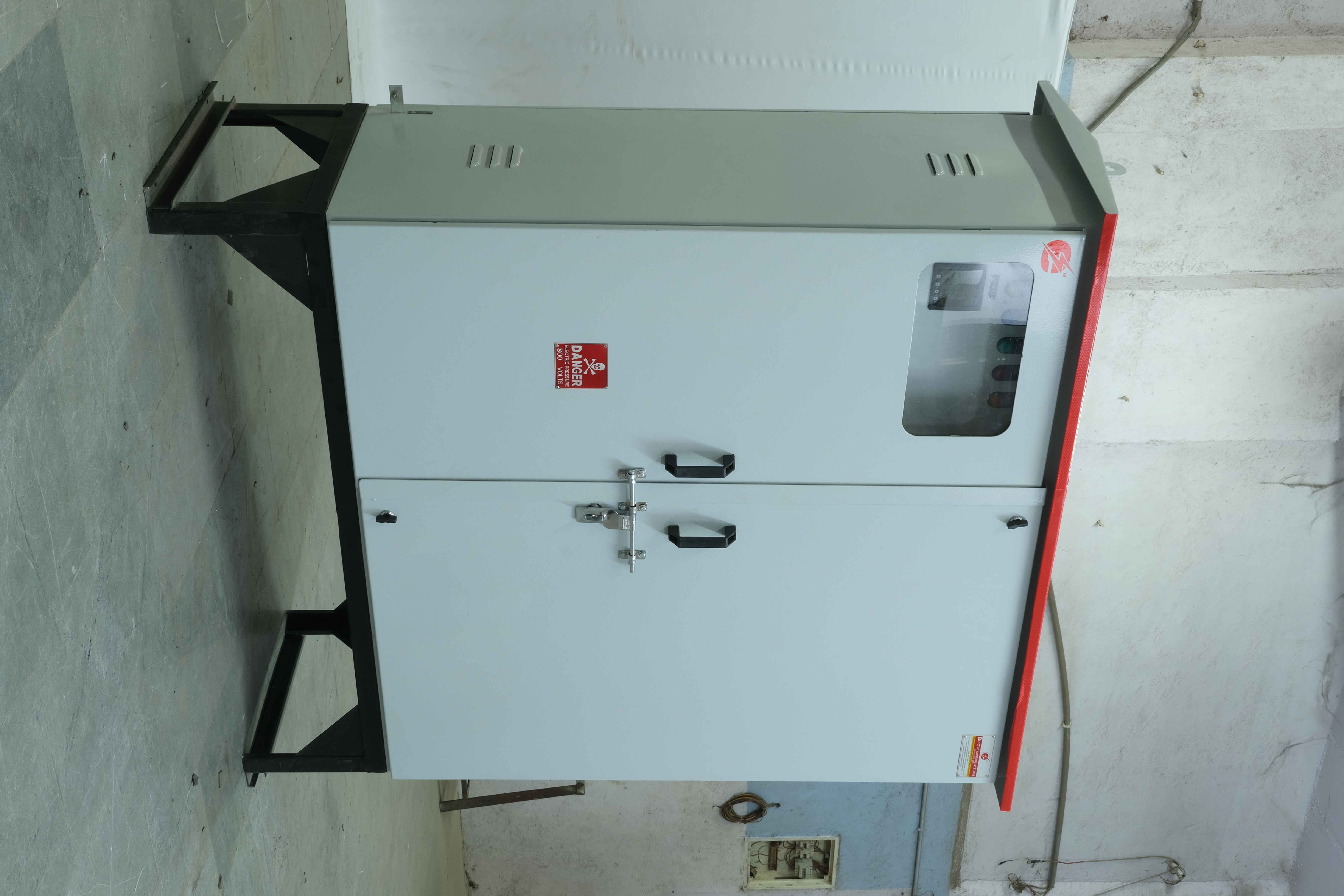 Outdoor Feeder Pillar Base Material: Mild Steel