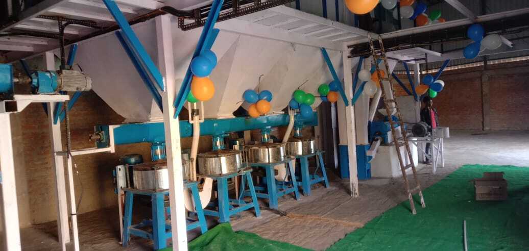 Automatic Flour Mill - Capacity: 250 Kg/hr Kg/hr
