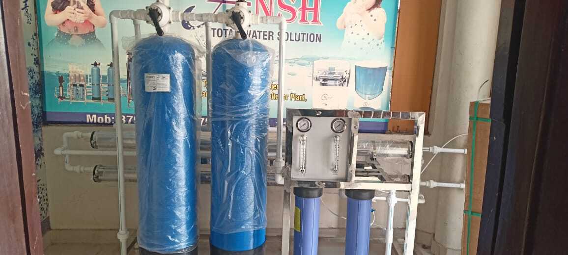 Ro Plant - 1000 Lph Frp Fully Automatic Water Purifier | 95% Purity, 95000 Recycle Rate, Electric Drive