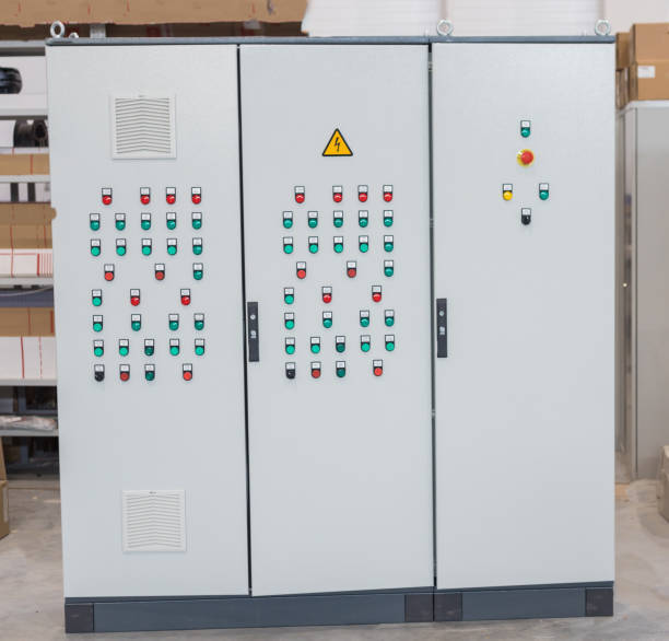 Mcc Panel - Mild Steel 800x800x350mm | 2.0/3.0mm Thickness Ip-42/ip-54 50hz 750kw Power 4000a Maximum Output Current 200a Rated Current Ip55 Protection Level