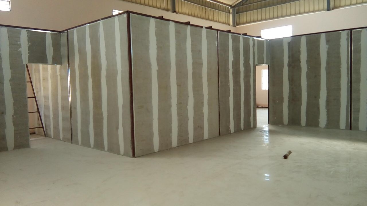 Aerocon Partition Panel - Glavanized Sheet, Customized Sizes (50/75mm Thickness), Polished Surface | Water & Fire Resistant, Lightweight, Insulation Benefits