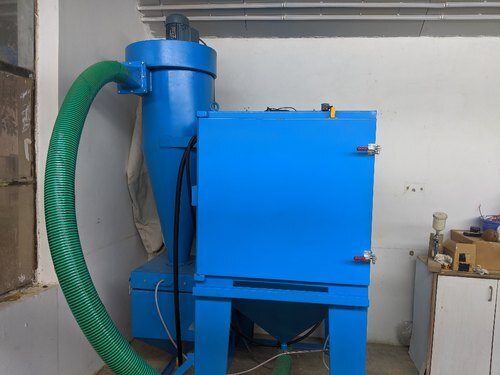 Cabinet Type Suction Blasting Machine - Color: Blue