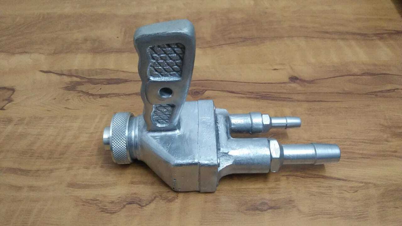 Sand Blasting Y Gun - Stainless Steel, Semi-automatic Operation | Frequency Speed Control, Durable Performance For Surface Preparation