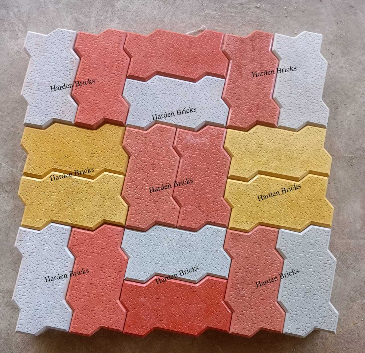 Different Available Rubber Mould Zig Zag Paver Block