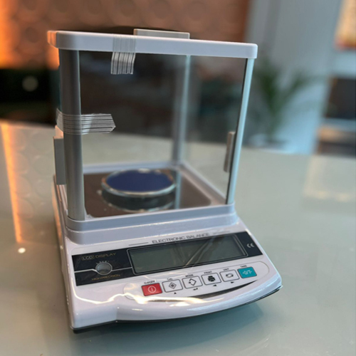 Jewellery And Lab Scale - Color: As Per Requirement
